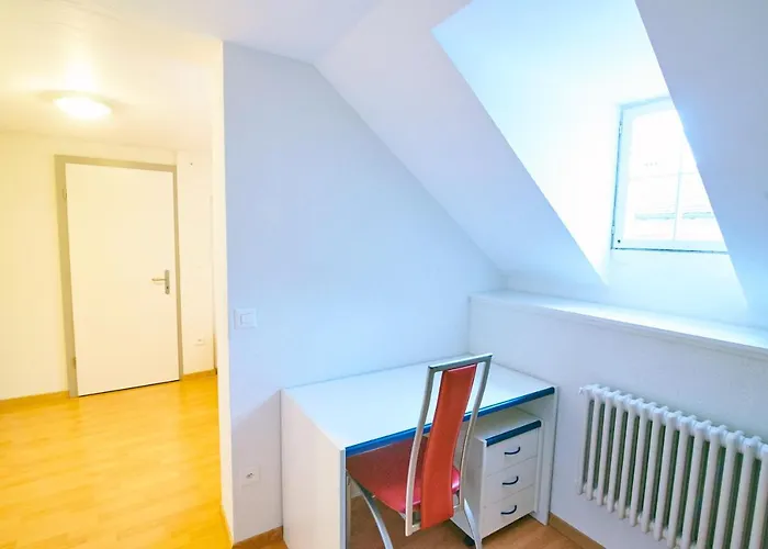 페라리 아파트먼트