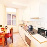 Ferrari Apartamento